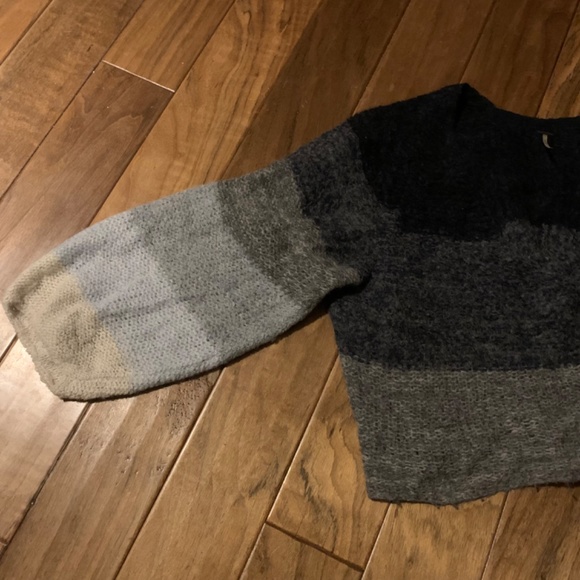 FREE PEOPLE Alpaca Chunky Knit Sweater Oversized Bishop Sleeve Medium - Large - Picture 6 of 16